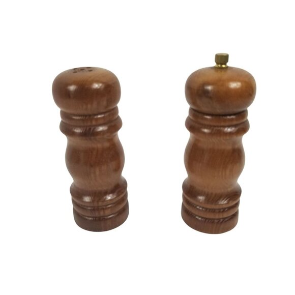 Wooden Salt & Pepper Grinder Set With Handcrafted Design 4 Inches Tall Durable - Picture 1 of 9